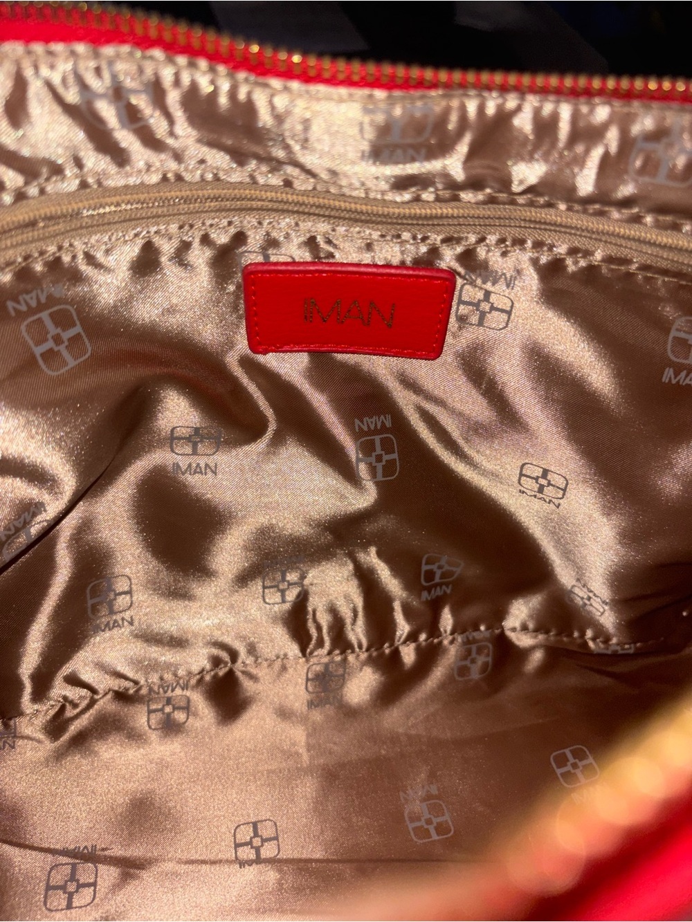 IMAN Red and White Patterned Shoulder Satchel - Picture 14 of 16